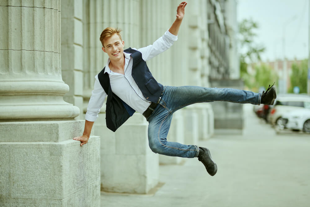 Grey waistcoat shop and jeans