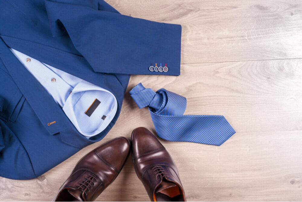 Blue suit outlet shoes combination