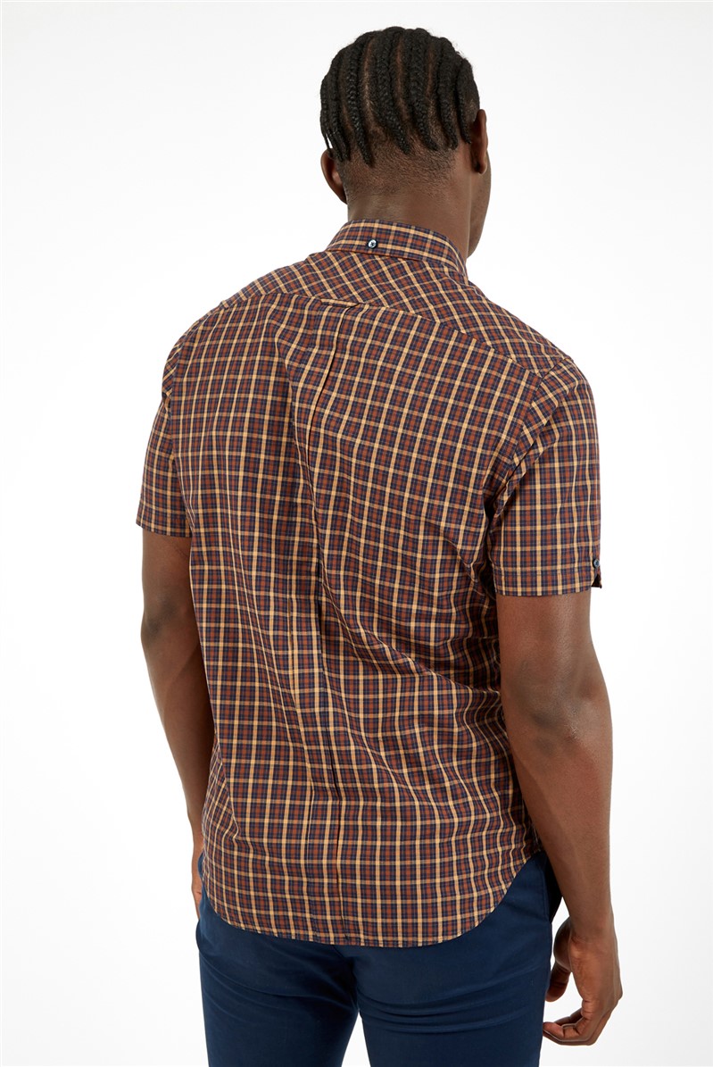  Signature House Checked Short Sleeved Shirt