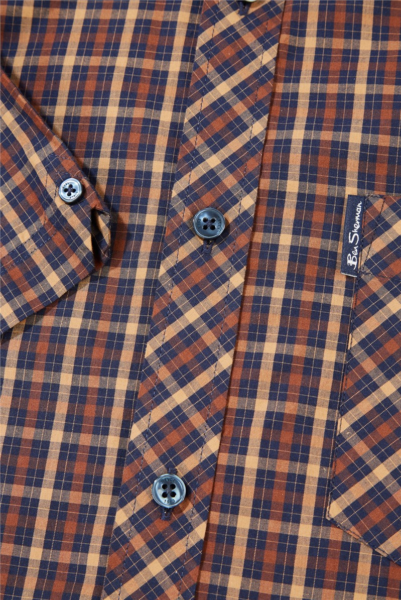  Signature House Checked Short Sleeved Shirt