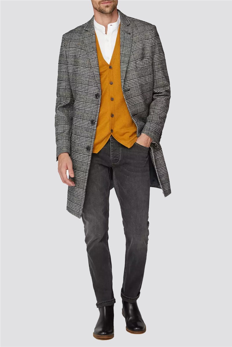  Prince of wales check caramel overcoat