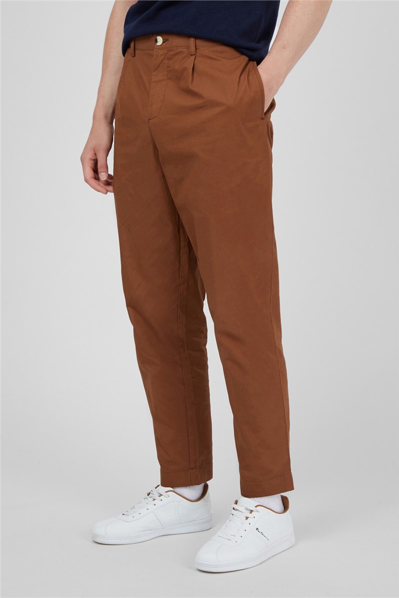 Ben Sherman Twill Relaxed Taper Pleat Trouser