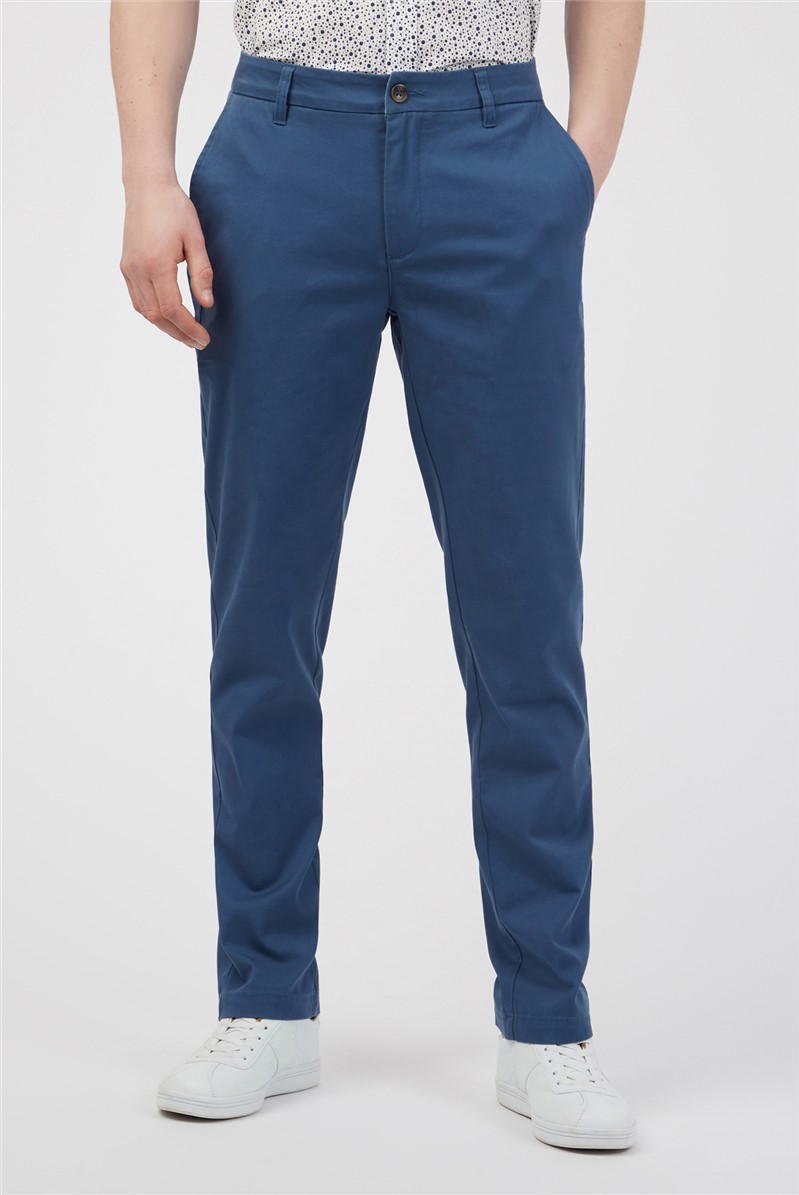  Slim Fit Chinos