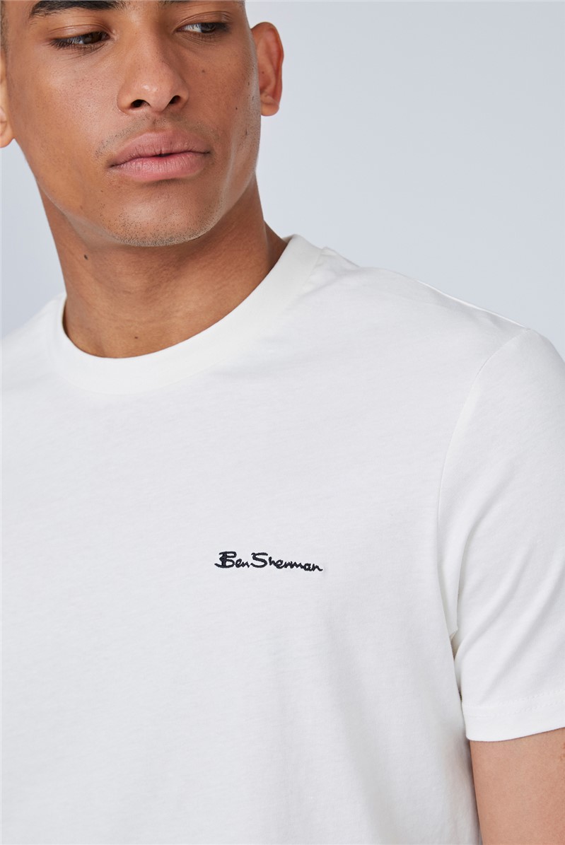 Embroidered Logo T-shirt