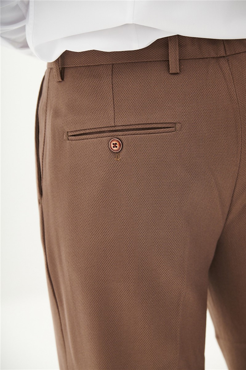  Tailored Fit HM5 Tan Suit