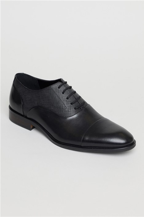 Capped clearance oxford shoe