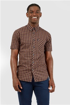  Signature House Checked Short Sleeved Shirt