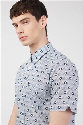  Regular Fit Retro Print Shirt