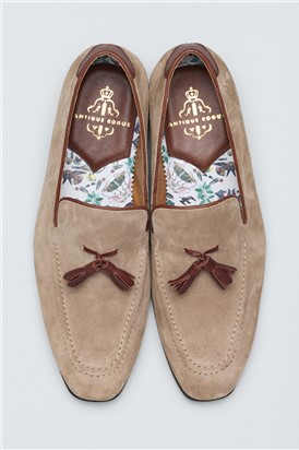  Chester Stone Suede Tassel Loafer
