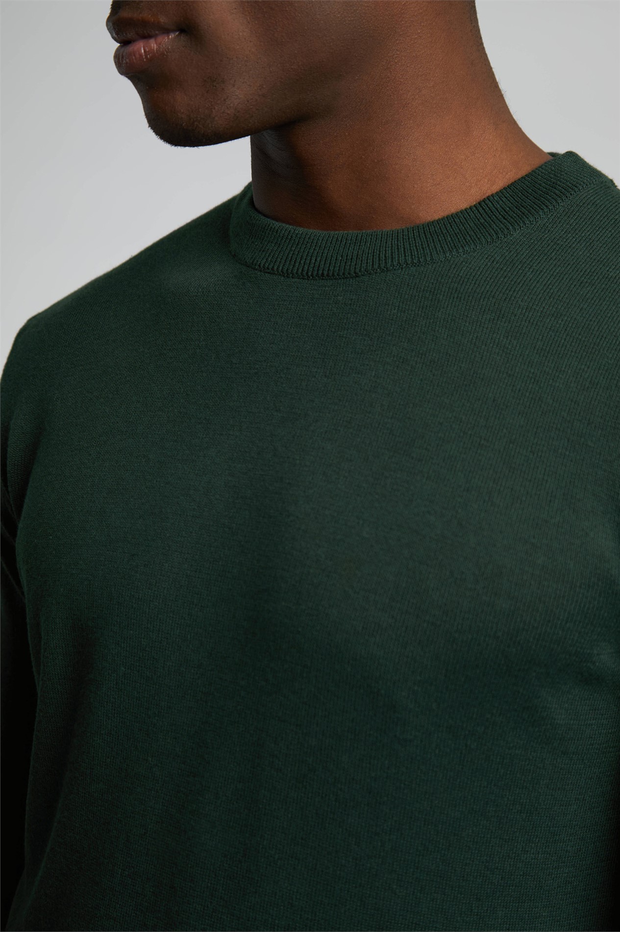  Knitted Crew Neck Jumper