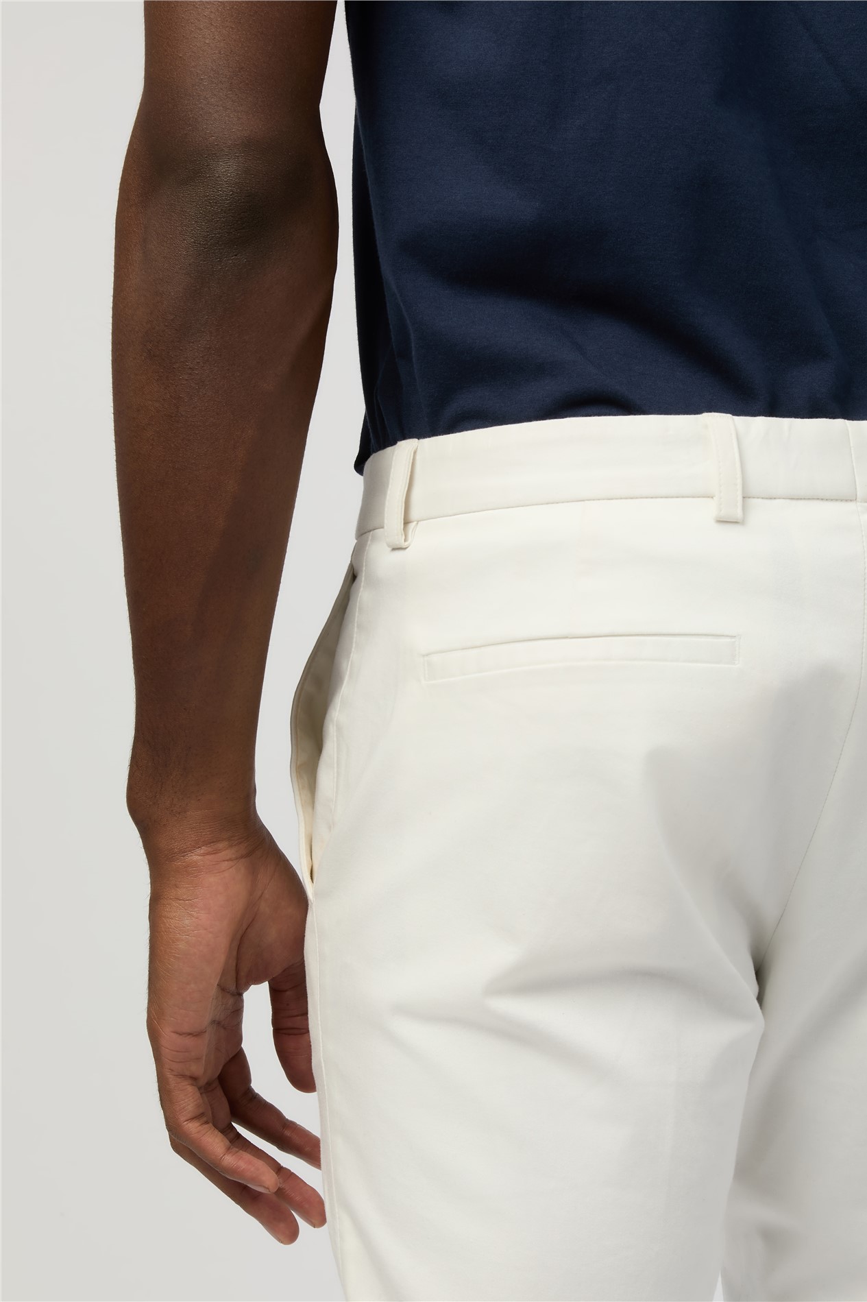 Melka Ecru Chino