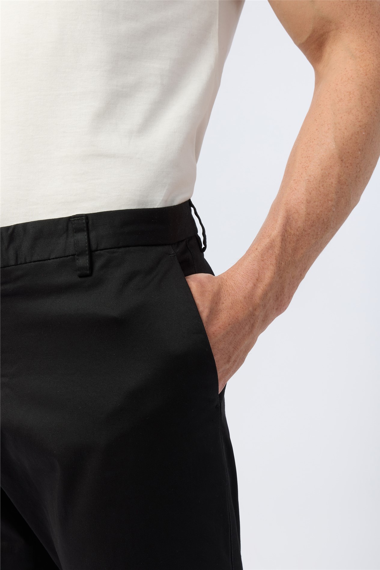Melka Black Chino