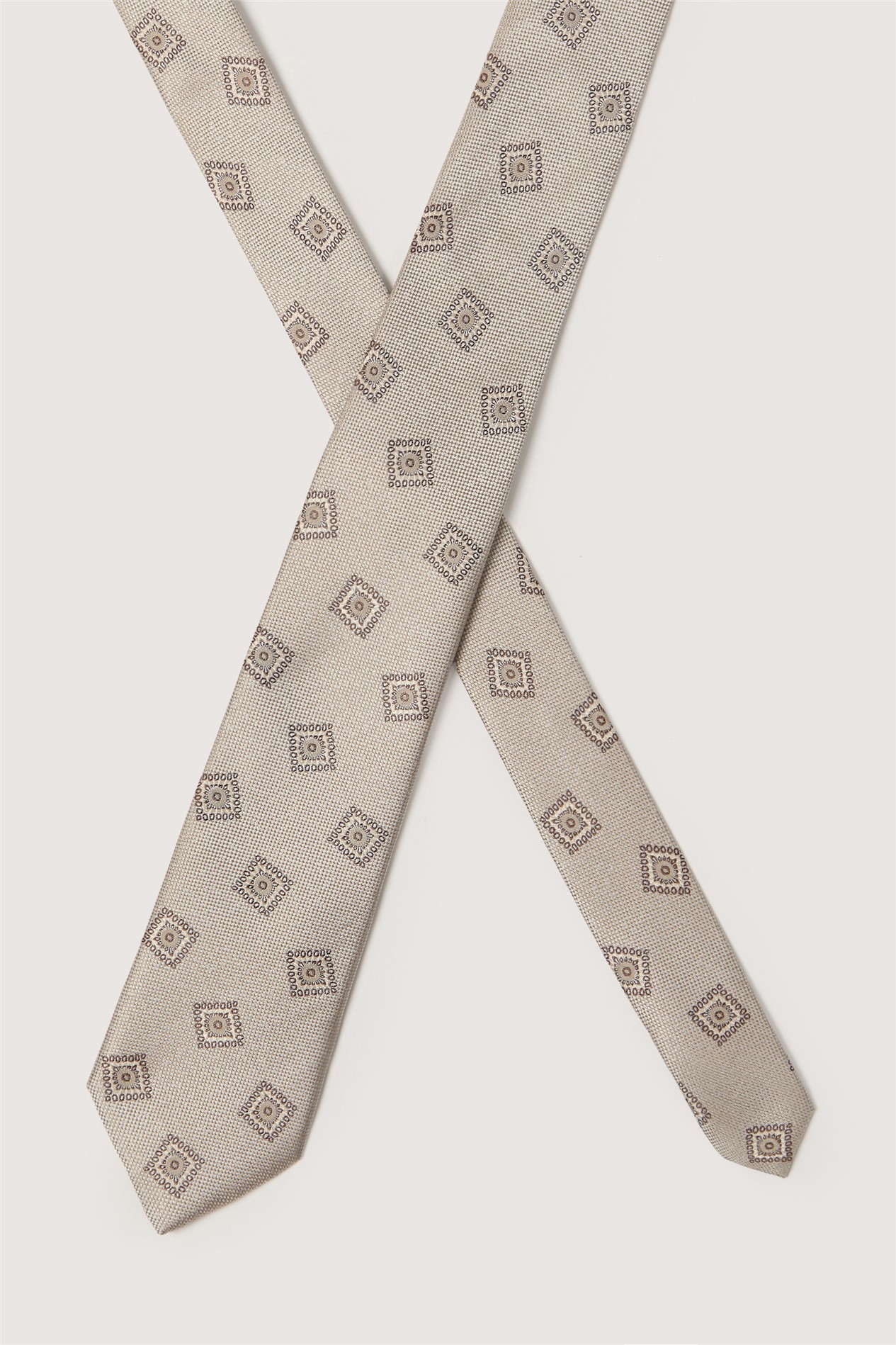 Alexandre Champagne Medallion Silk Tie
