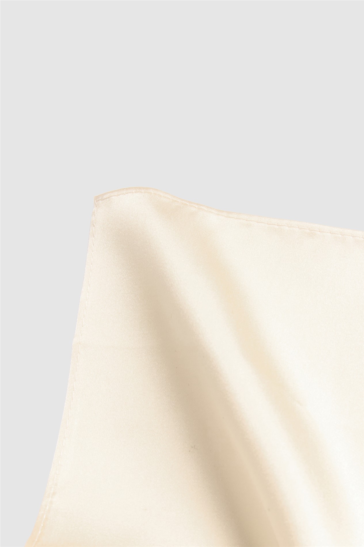 Alexandre Ivory Silk Pocket Square