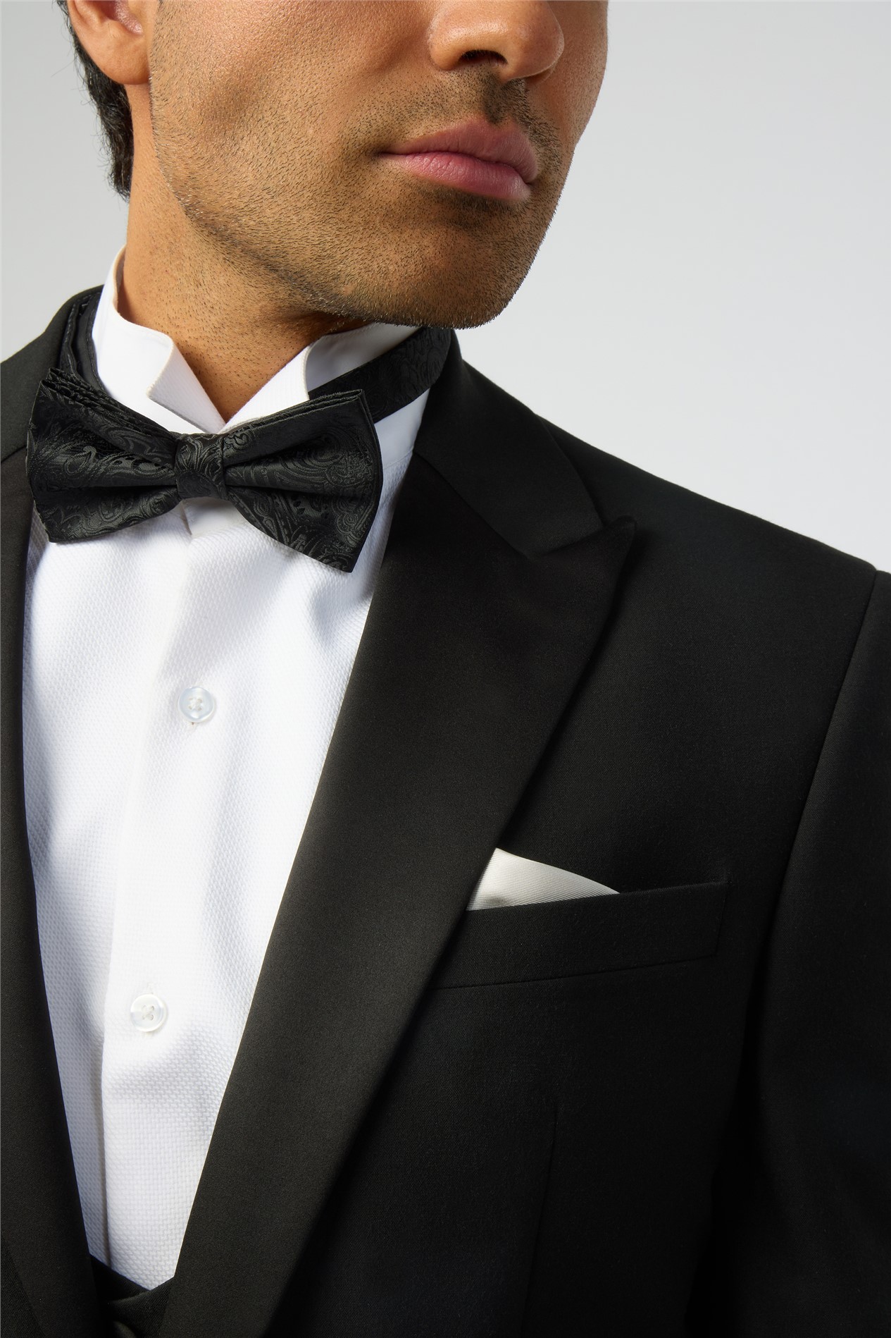 Antique Rogue Black Tonal Paisley Bow Tie