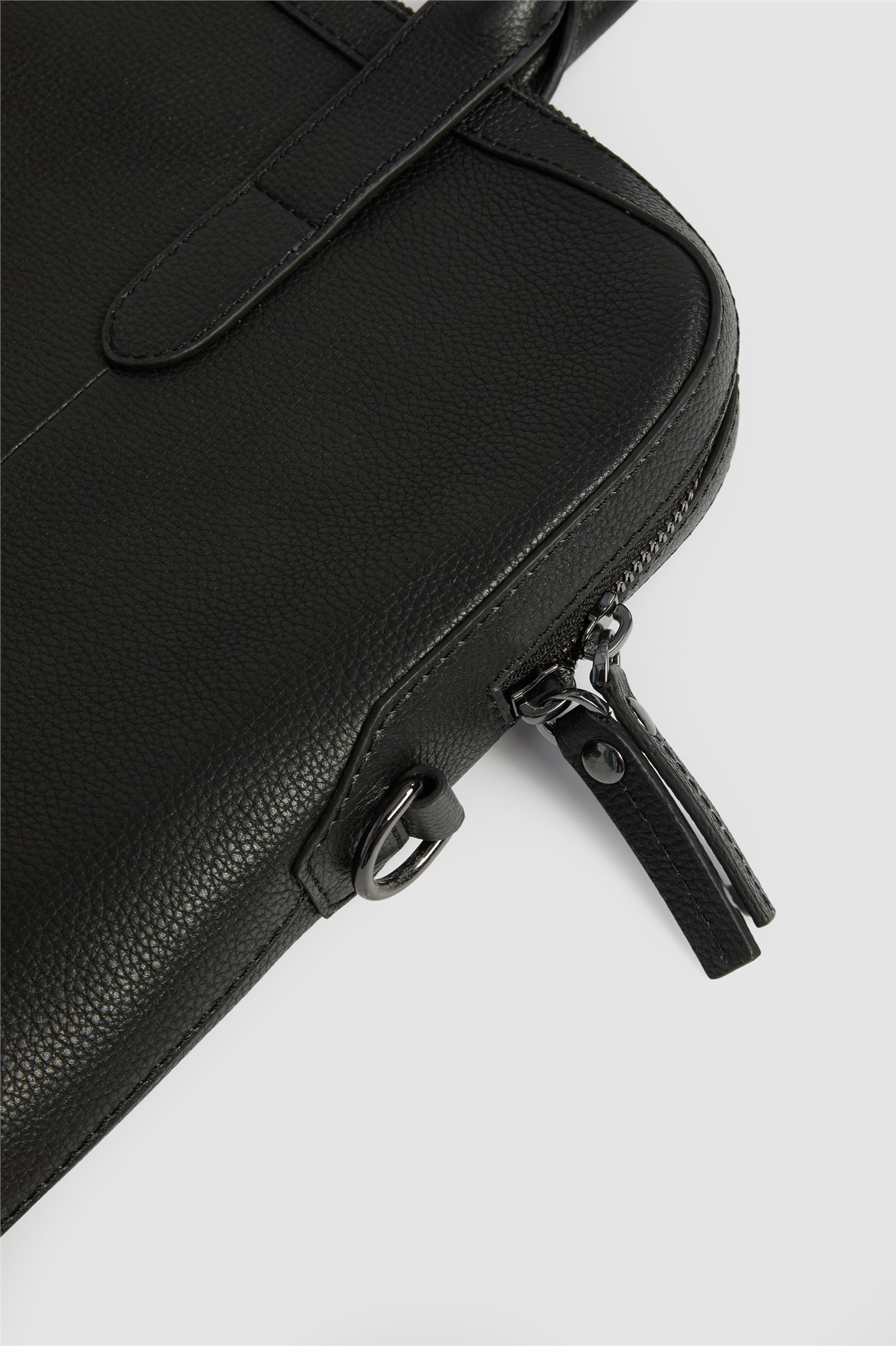 Antique Rogue Leather Laptop Bag