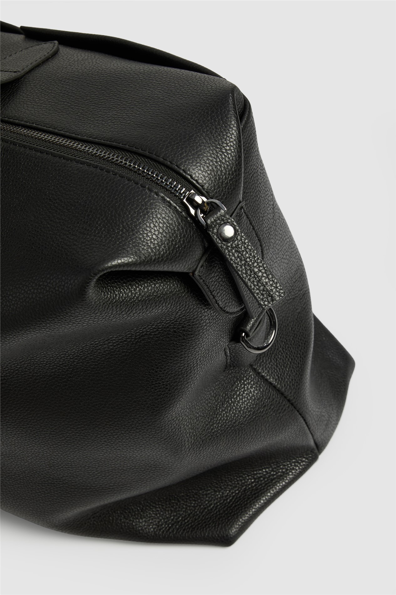 Antique Rogue Leather Holdall