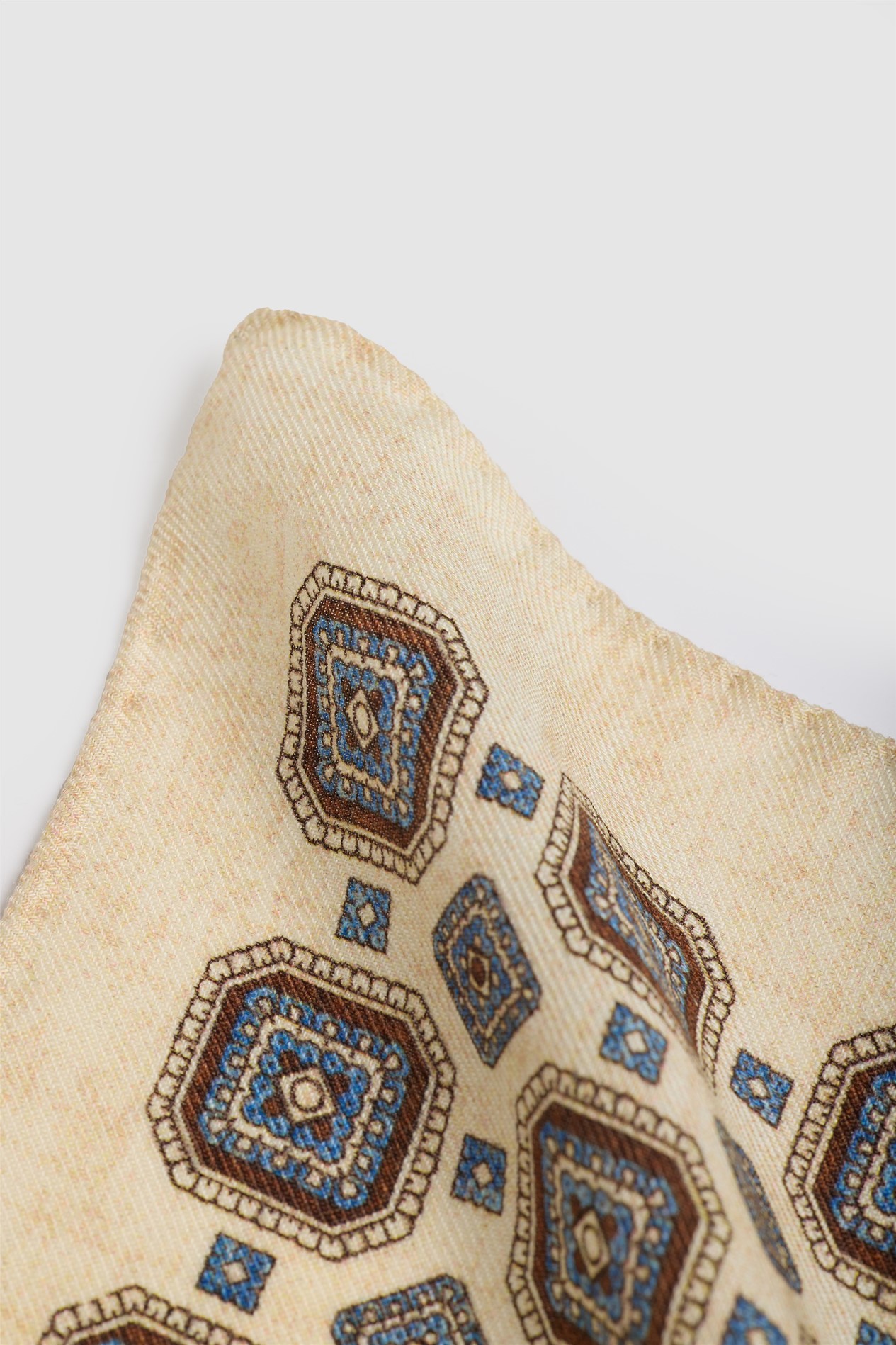 Luciano Versi by Bottinelli Genoa Ecru Italian Motif Pocket Square