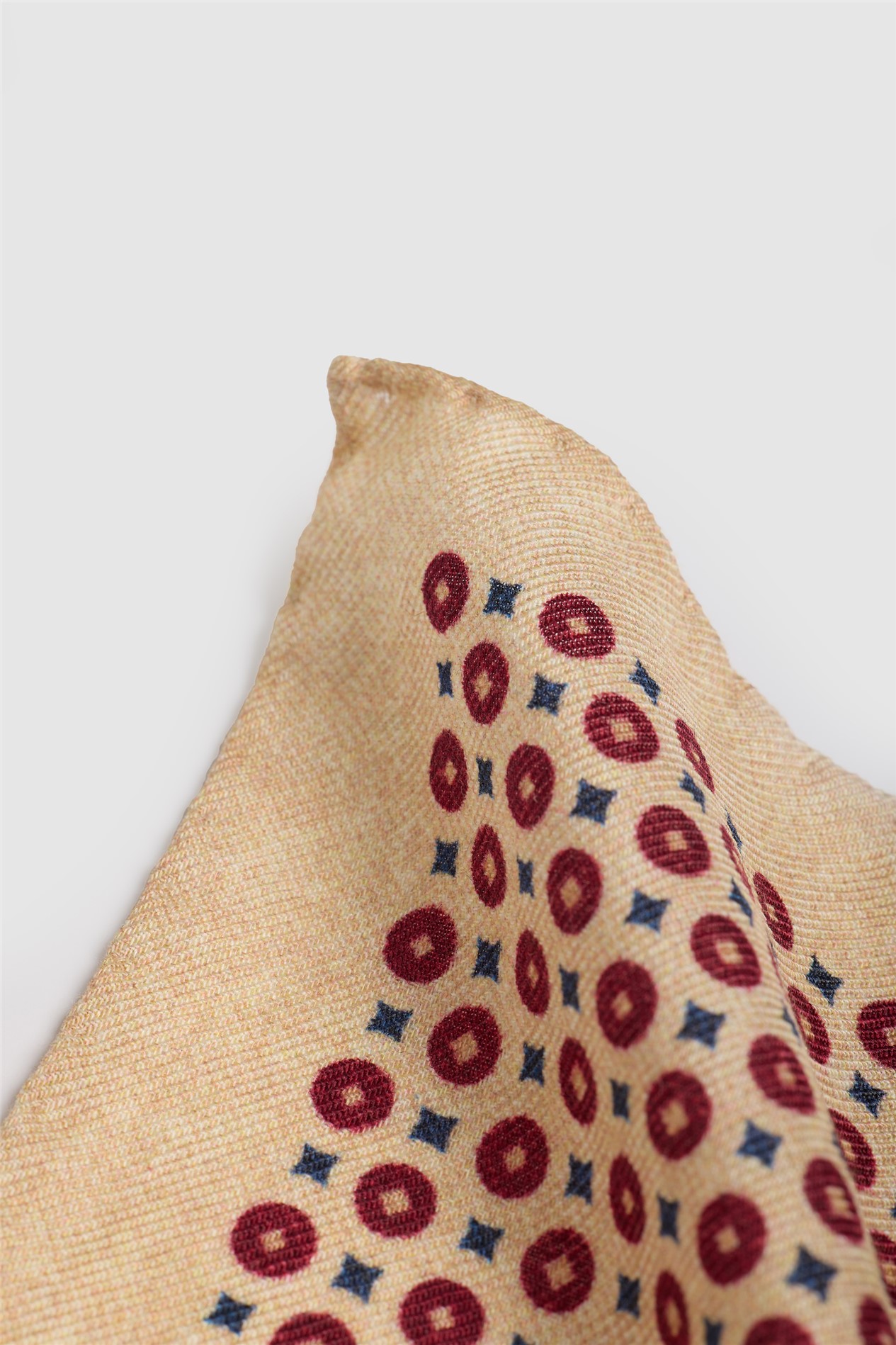 Luciano Versi by Bottinelli Alba Raspberry Circle Print Pocket Square