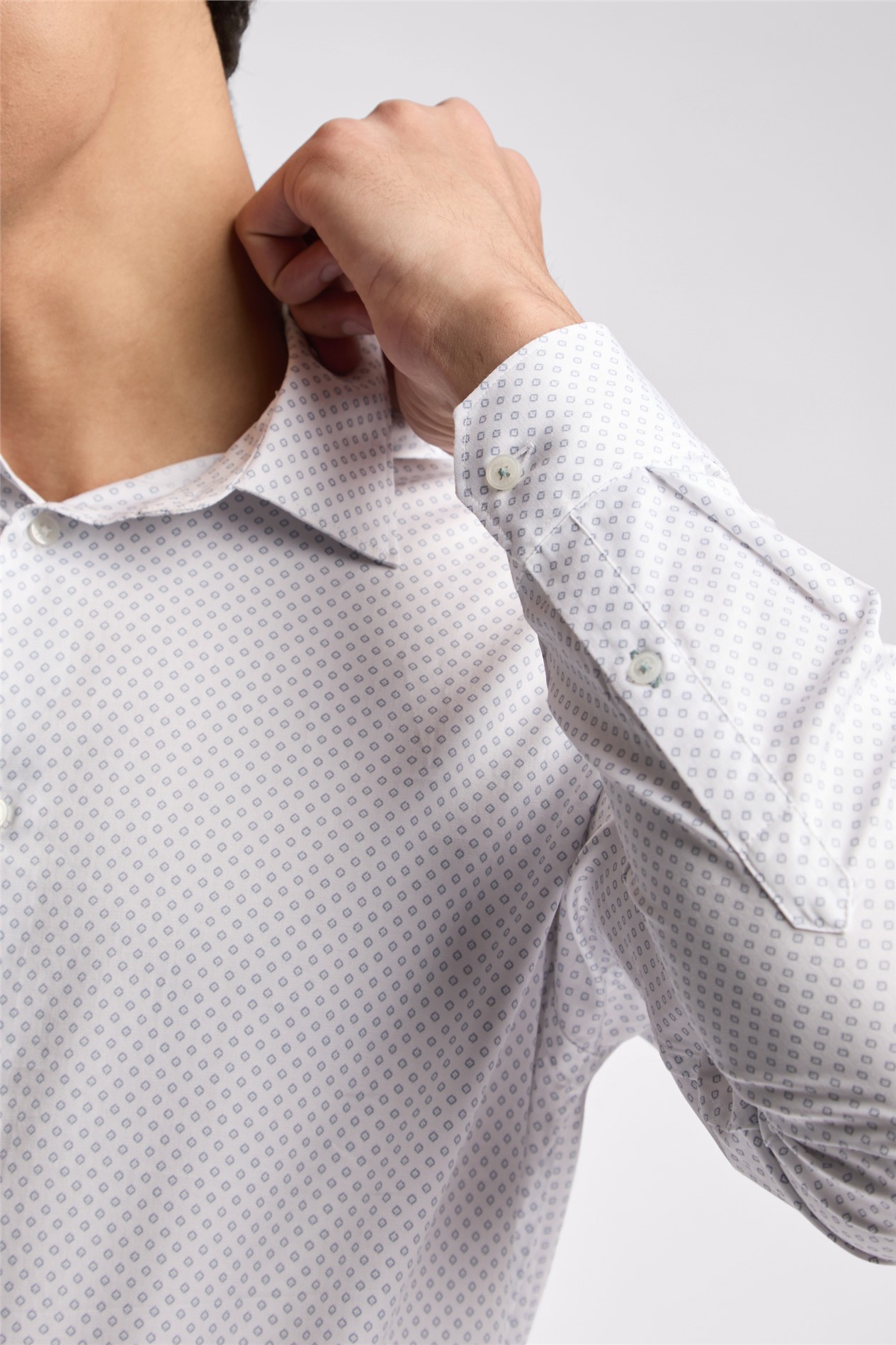  Slim Fit Quinn White Micro Diamond Print Shirt