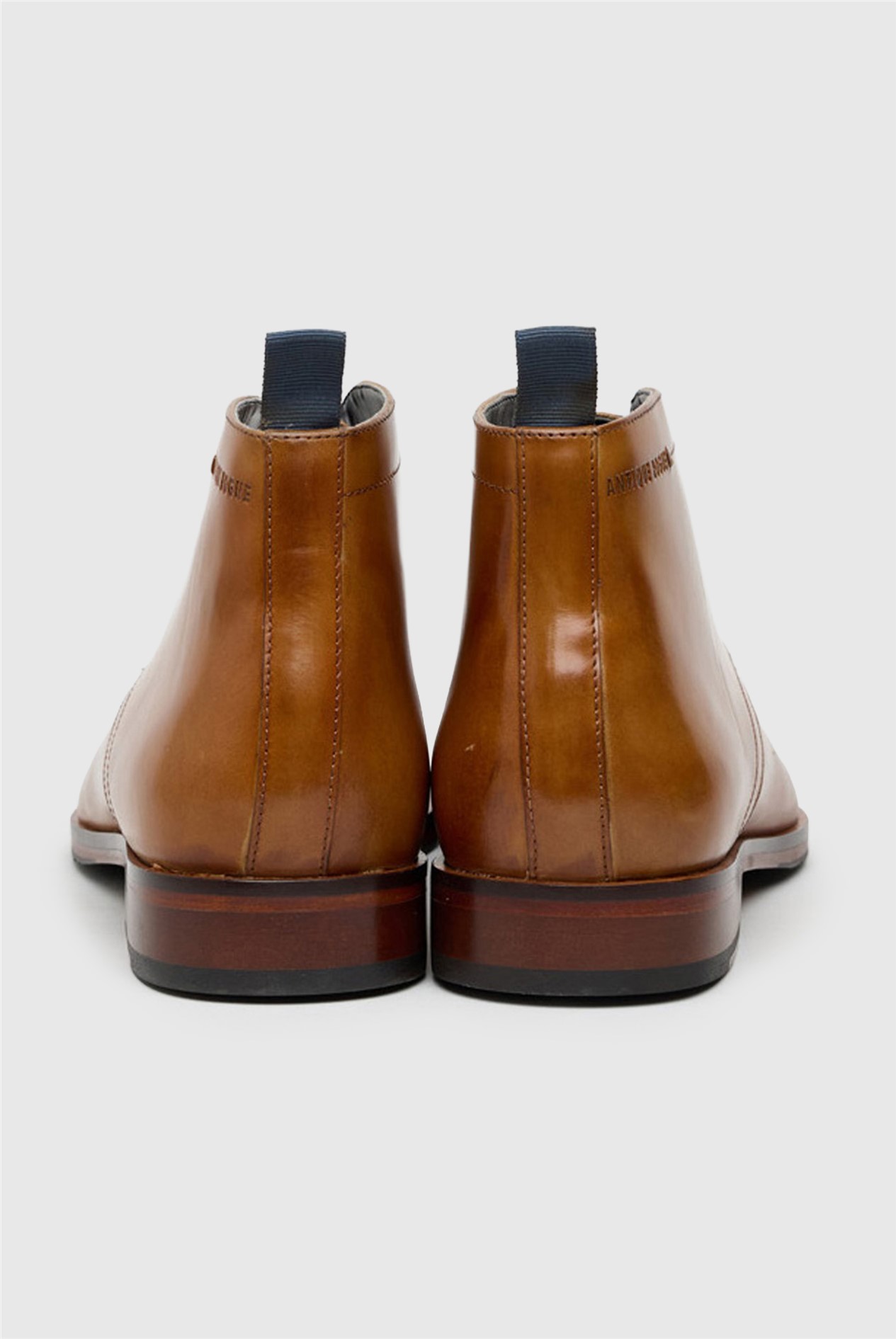 Antique Rogue Charlie Chukka Tan Leather Boot