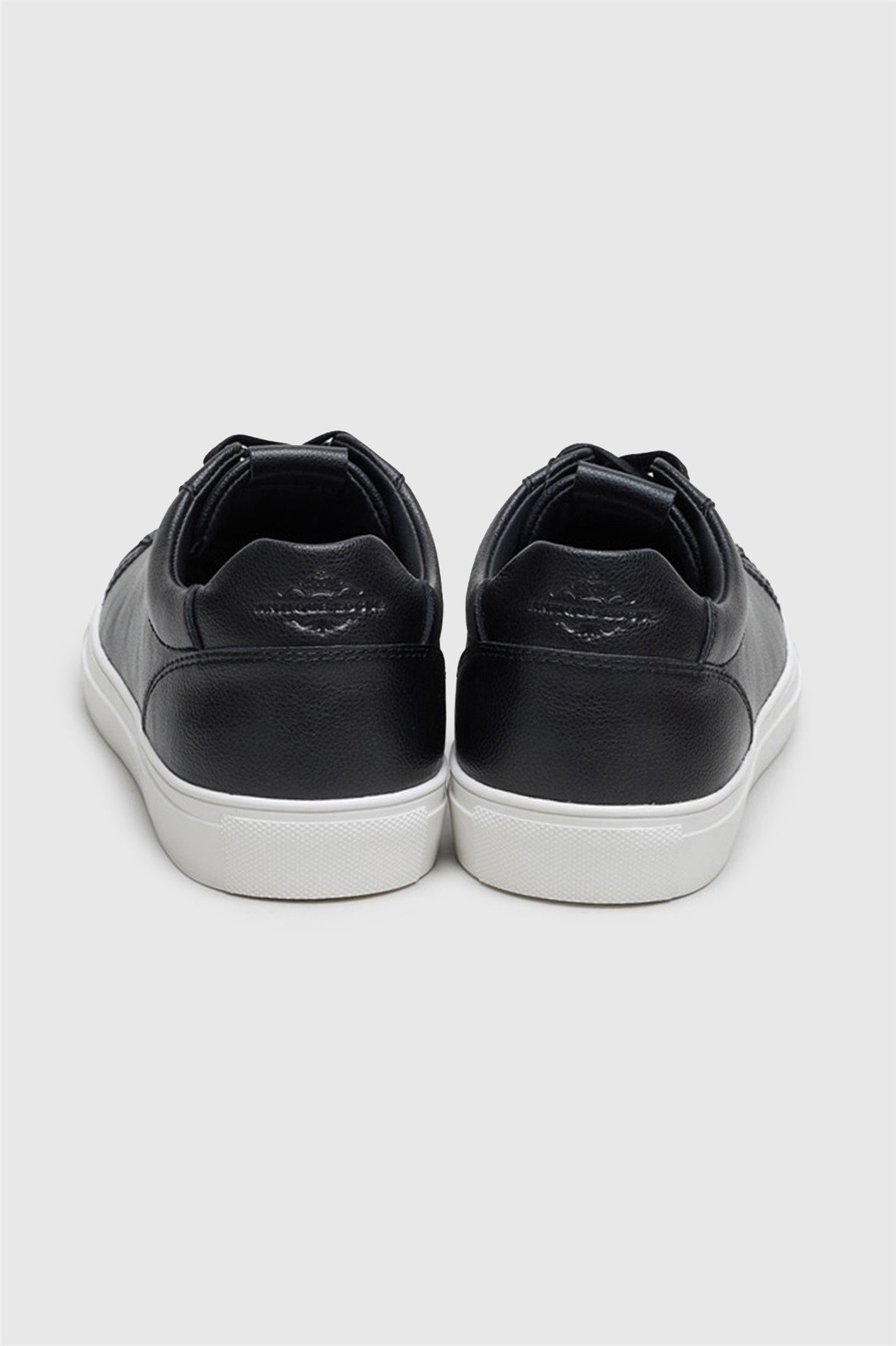 Antique Rogue Gibbs Black Leather Trainer